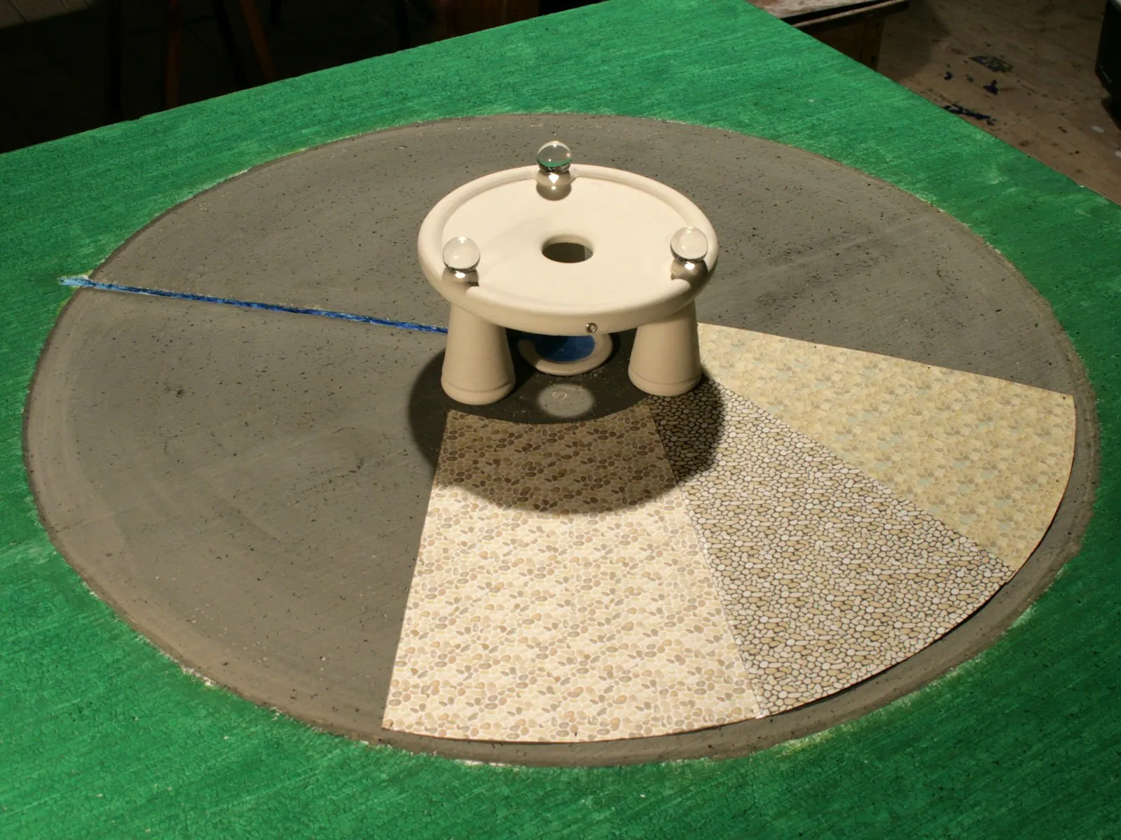 Model of the fountain with a colour-divided surface