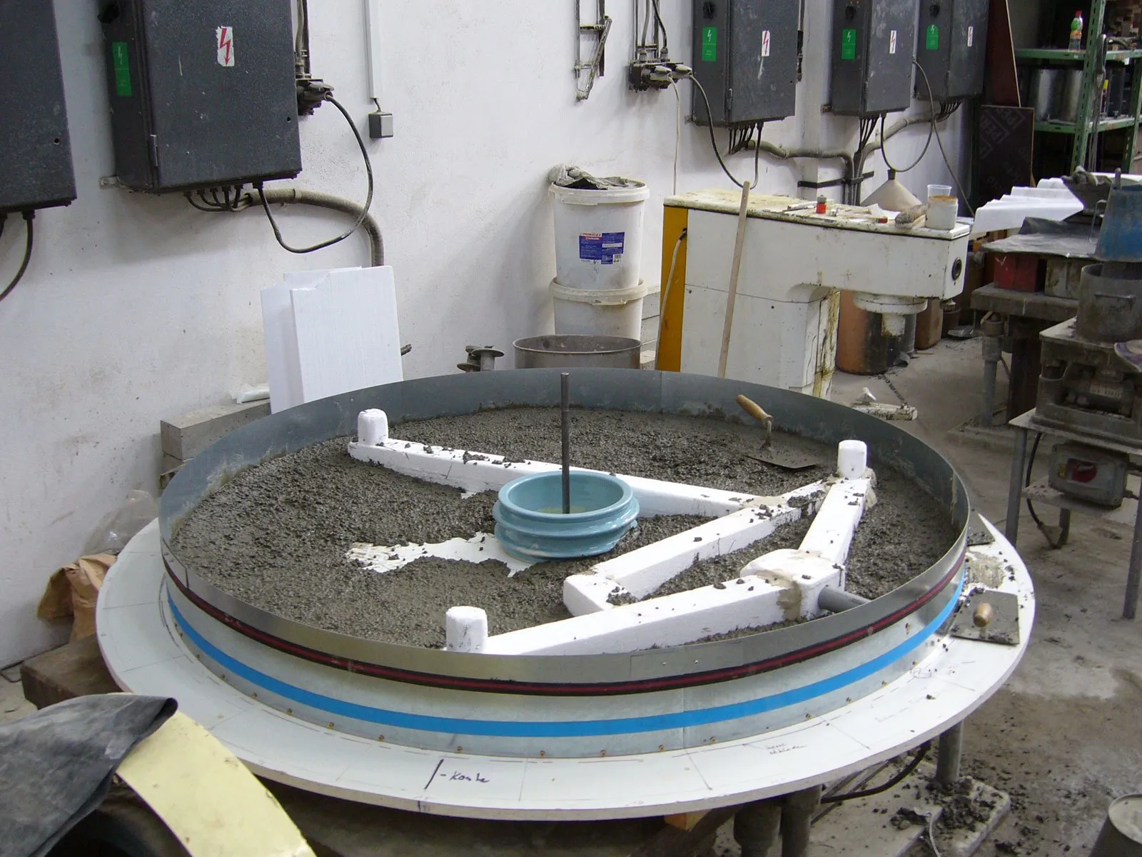 Structure of the fountain top in the workshop